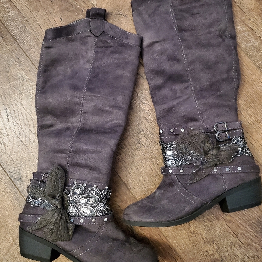 Not rated boots NWOT